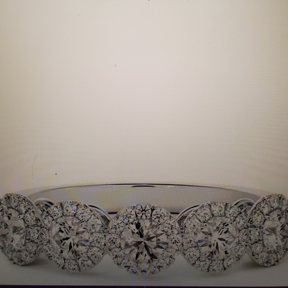 Diamond Ring - Picture 8 of 11